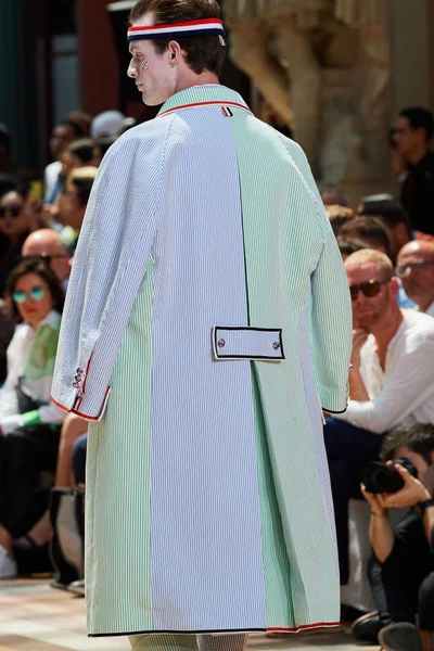 Look 94